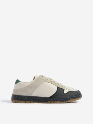 SOLEPLAY Beige and Black Colour-Blocked Lace-Up Sneakers