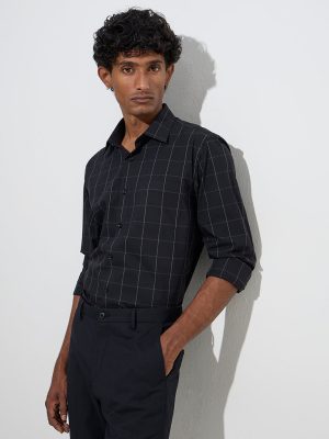 WES Formals Black Checkered Slim-Fit Cotton-Blend Shirt