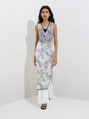 Vark White Floral Embroidered A-Line Kurta