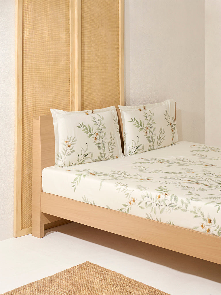 Westside Home Green Foliage Design Queen Bed Flat Sheet and Pillowcase Set - Image 2