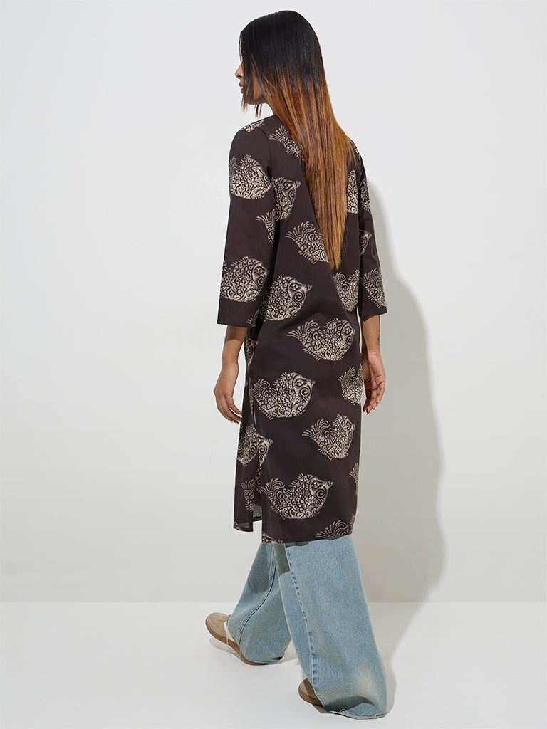 Utsa Dark Brown Fish Printed Straight Cotton Kurta - Image 4