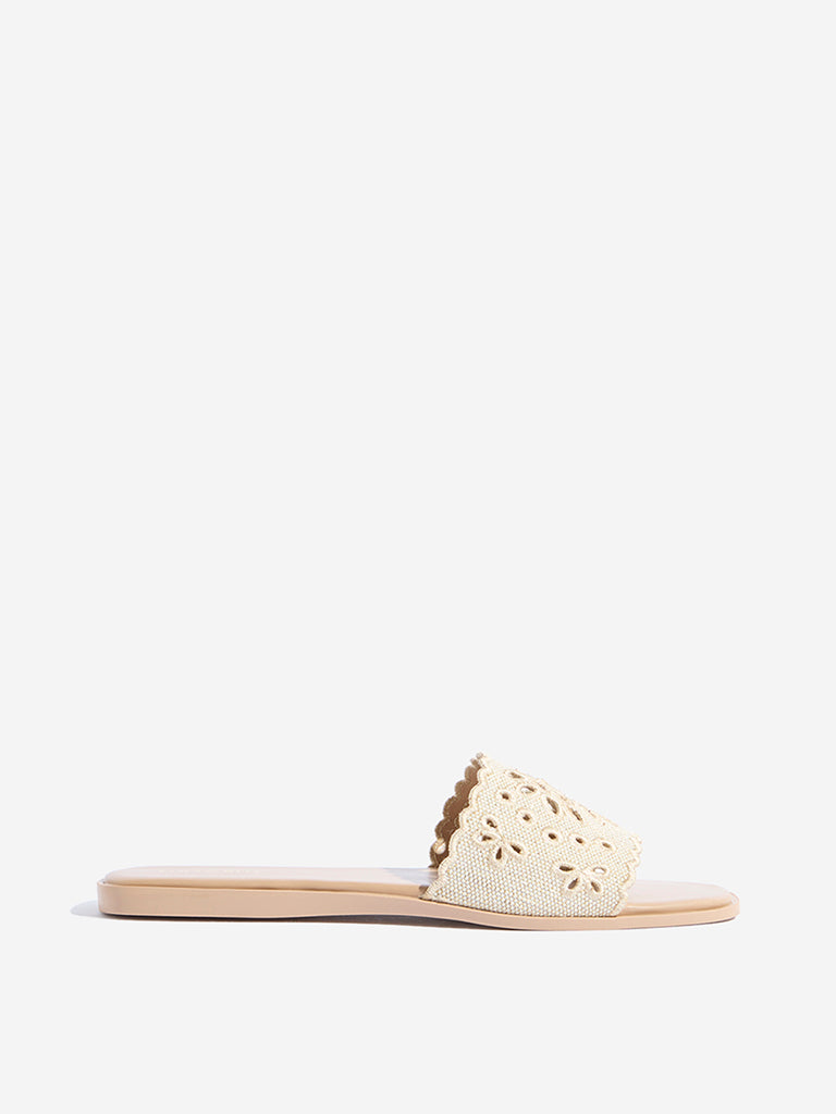 LUNA BLU Beige Schiffli Detailed Slides