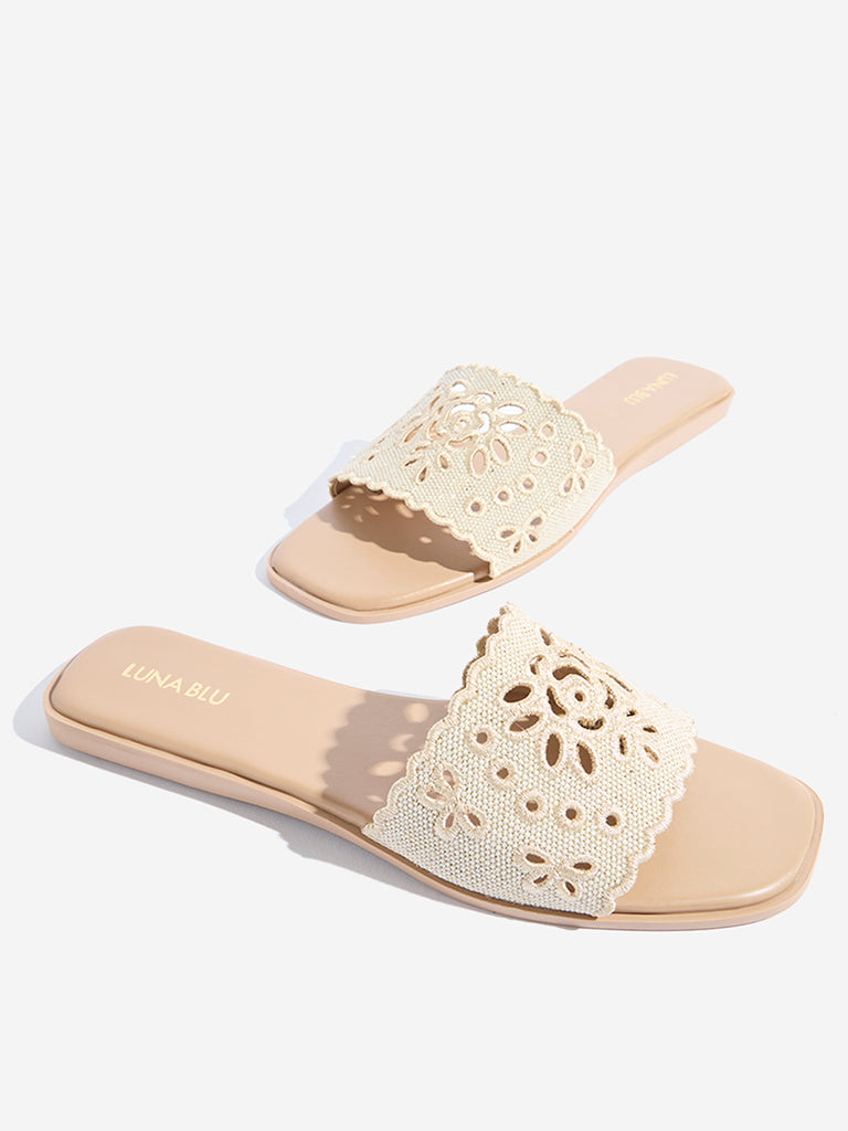 LUNA BLU Beige Schiffli Detailed Slides - Image 3
