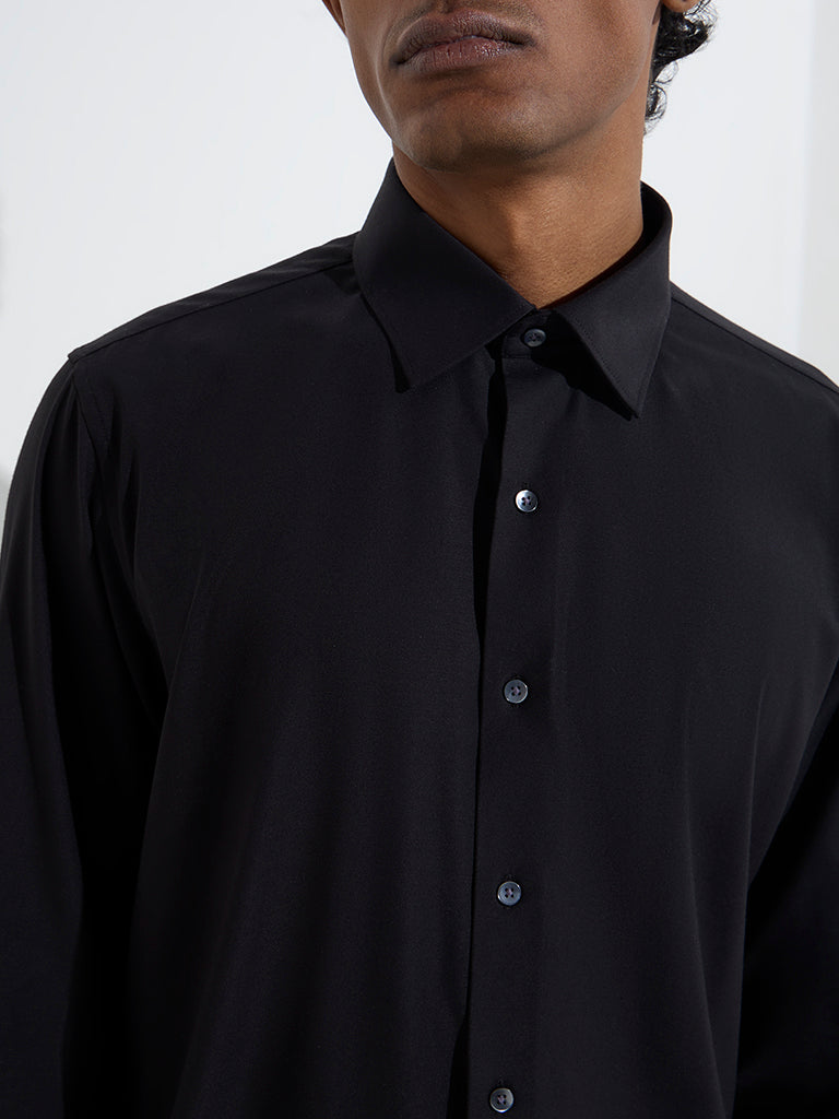 WES Formals Black Solid Slim-Fit Cotton Shirt - Image 3