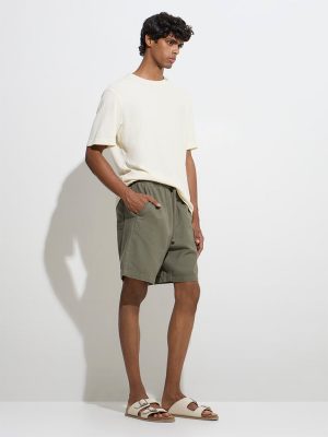 ETA Olive Solid Relaxed-Fit Mid-Rise Cotton-Blend Shorts