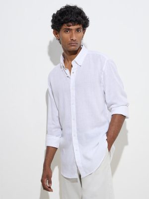 Ascot White Checkered Relaxed-Fit Shirt