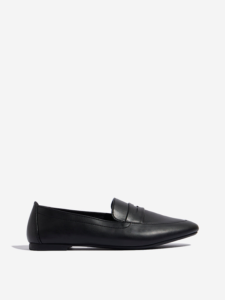 LUNA BLU Black Faux-Leather Loafers
