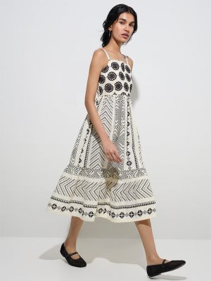 Bombay Paisley Off-White Embroidered Cotton Tiered Dress