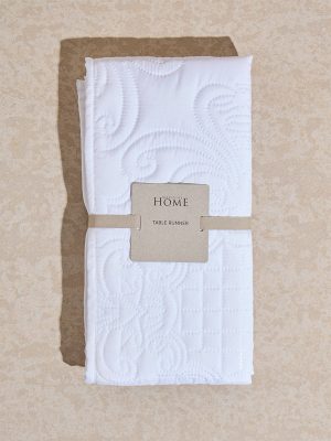 Westside Home White Heat Seal Floral Design Runner