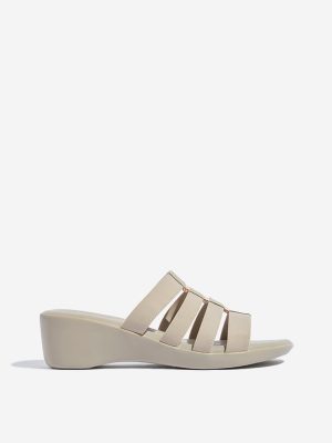 LUNA BLU Ivory Multi-Strap Comfort Sandals