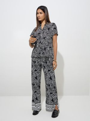 Wardrobe Black Abstract Design High-Rise Trousers
