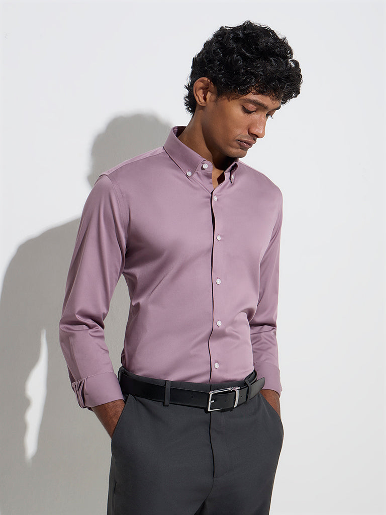 WES Formals Mauve Solid Slim-Fit Cotton-Blend Shirt