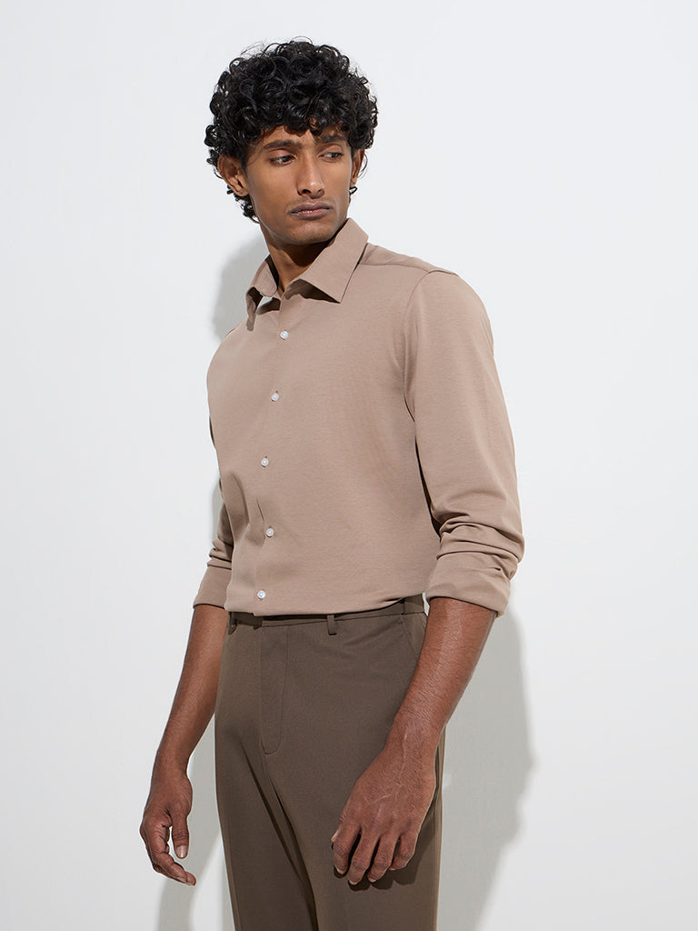 WES Formals Brown Solid Slim-Fit Cotton-Blend Shirt