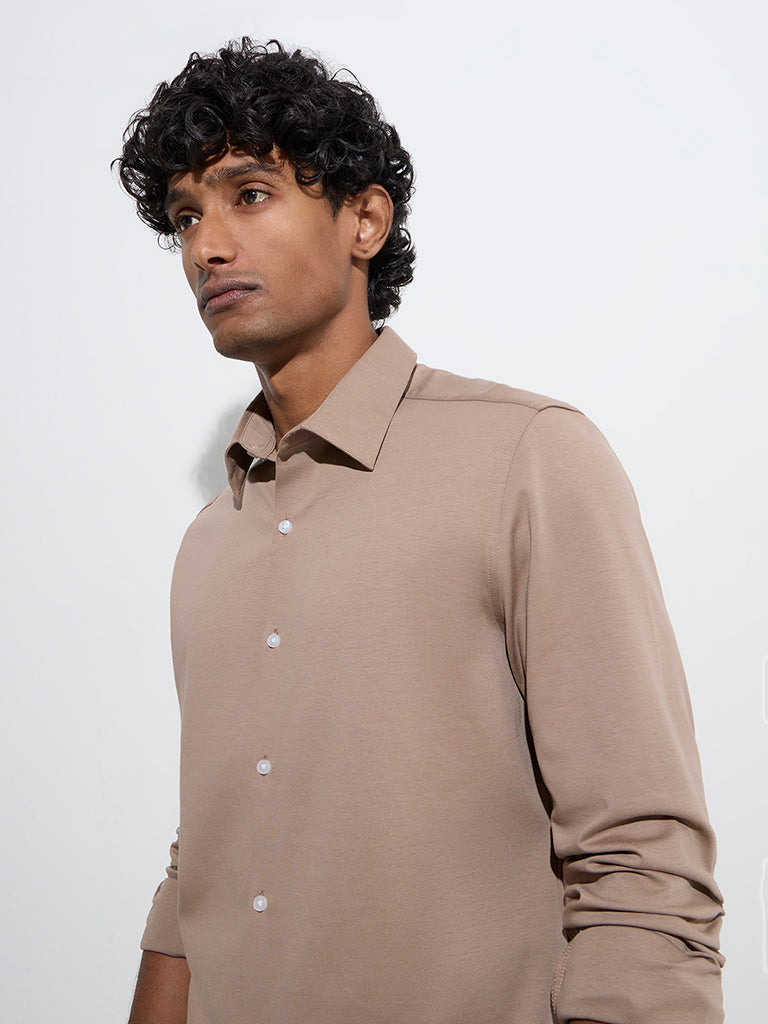 WES Formals Brown Solid Slim-Fit Cotton-Blend Shirt - Image 2