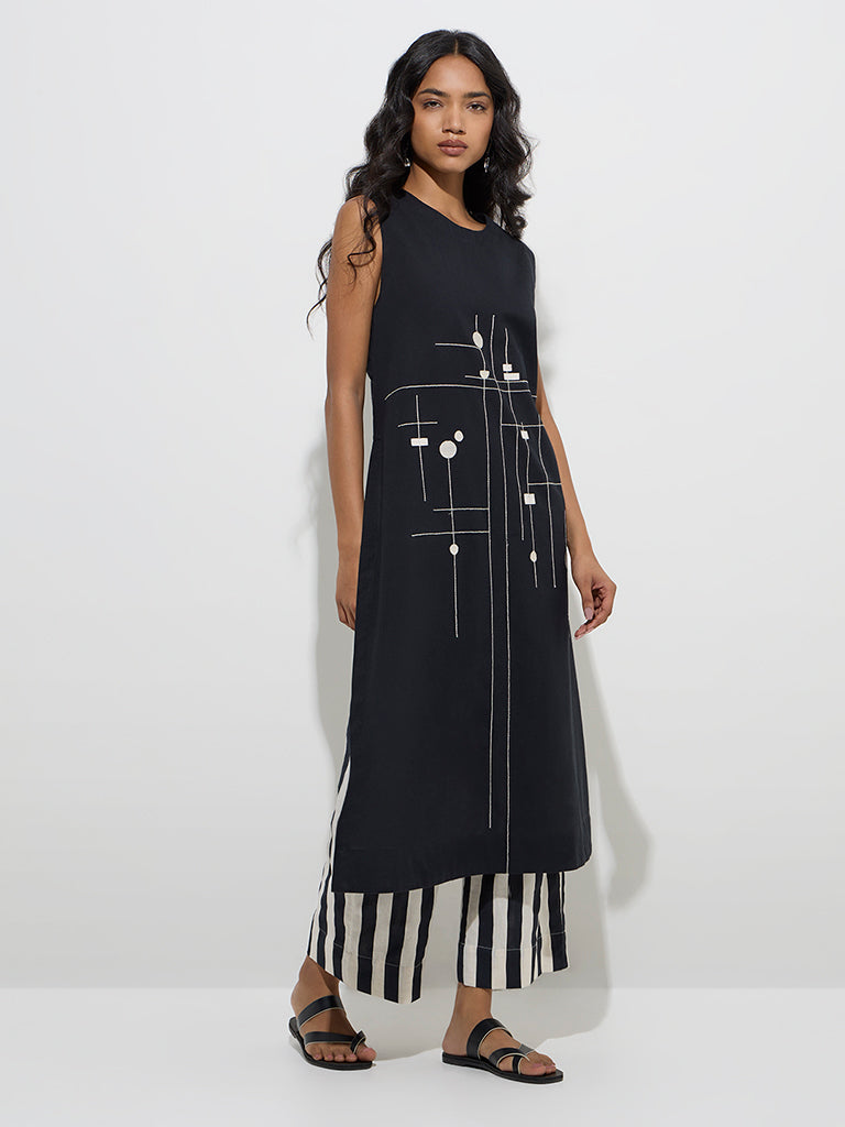 Utsa Black Printed Straight Cotton Kurta - Image 2