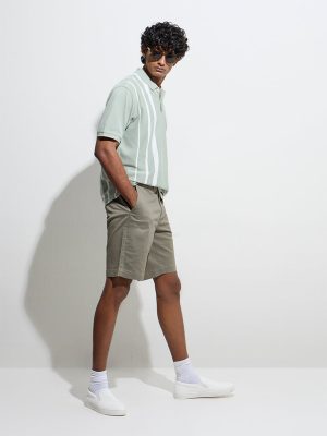 WES Casuals Olive Relaxed-Fit Mid-Rise Cotton-Blend Shorts