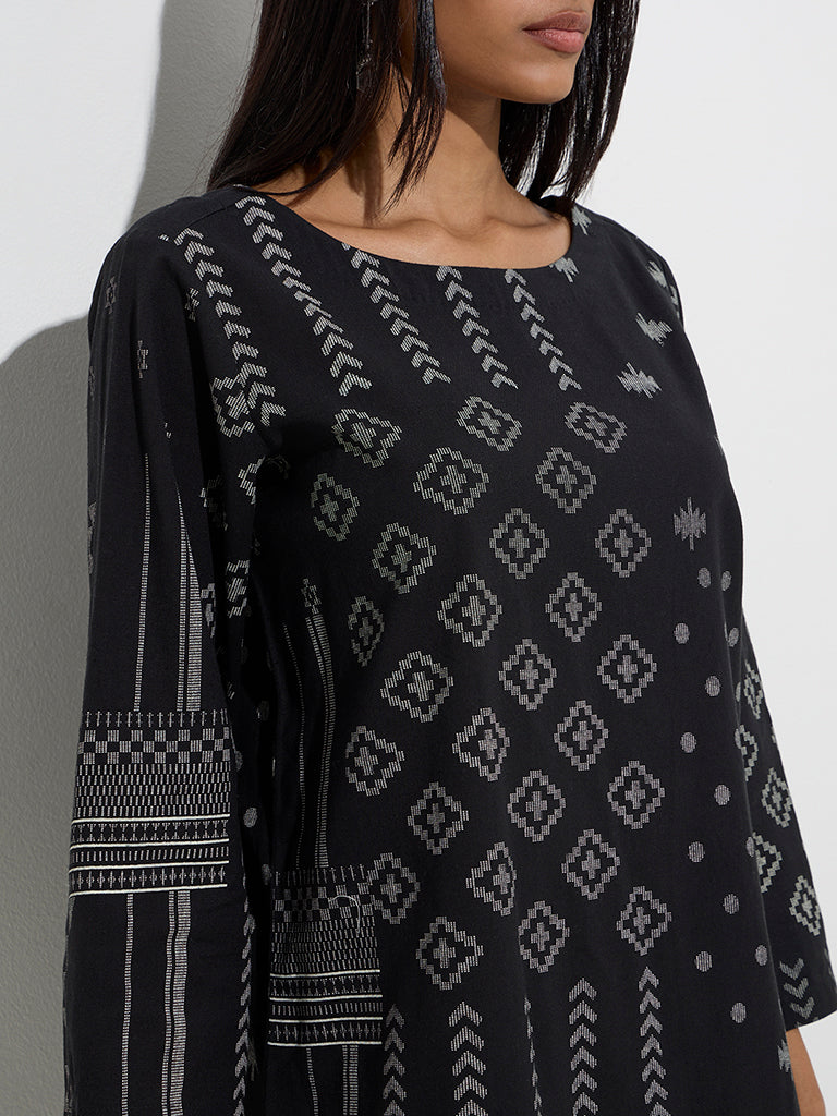 Utsa Black Printed Cotton-Blend Kurti - Image 3