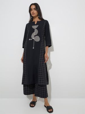 Utsa Black Checkered Cotton-Blend Ethnic Pants