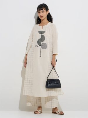 Utsa Off-White Checkered Cotton-Blend Ethnic Pants