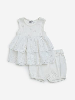 HOP Baby White Schiffli Detailed Cotton Top with Shorts Set