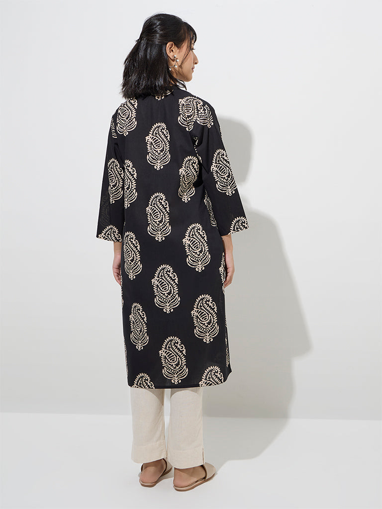 Utsa Black Paisley Design Cotton Straight Kurta - Image 4