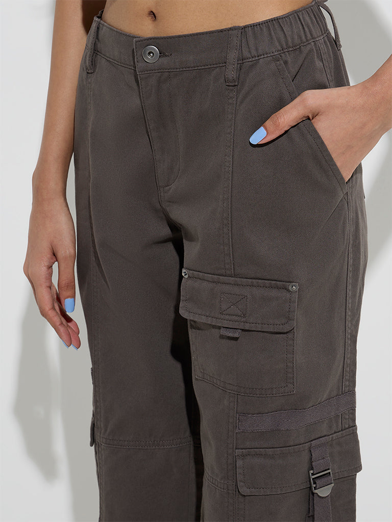 Nuon Dark Brown Cargo-Style Mid-Rise Cotton Pants - Image 2