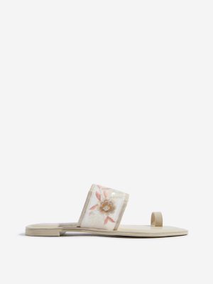 LUNA BLU Ivory Floral Embroidered Toe-Ring Sandals