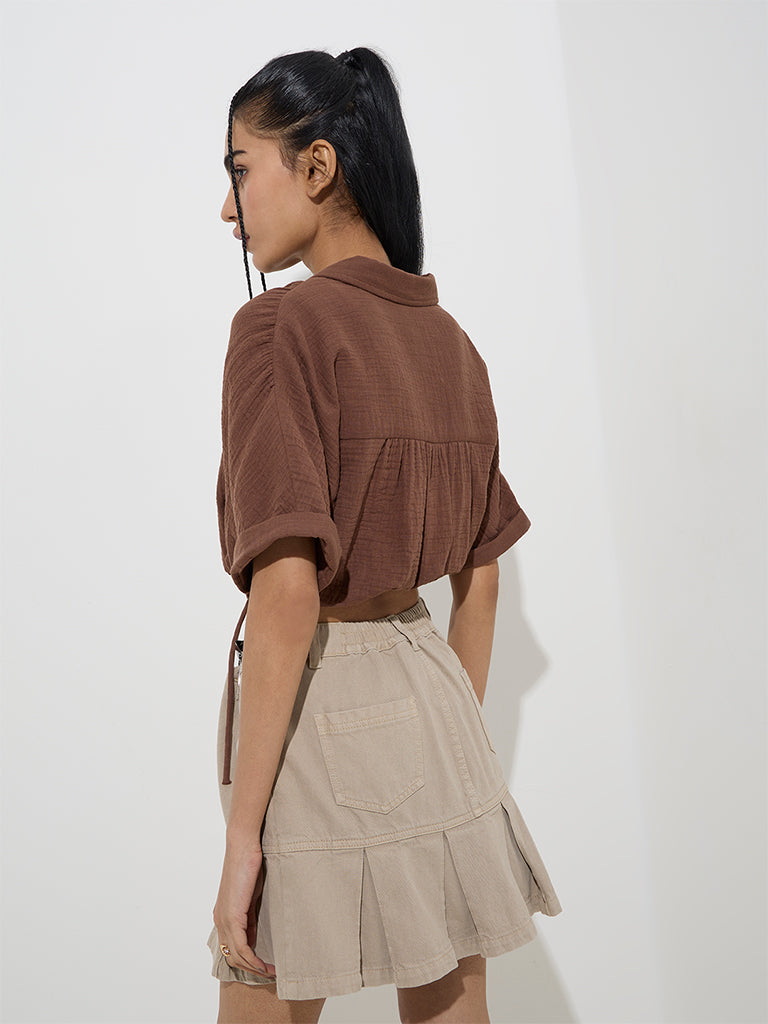 Nuon Brown Crinkle-Textured Cotton Cropped Shirt - Image 4