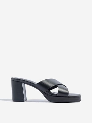 LUNA BLU Black Criss-Cross Platform Sandals