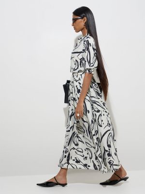 Wardrobe Ivory Abstract Design High-Rise Skirt