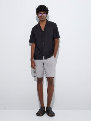 WES Casuals Black Solid Relaxed-Fit Shirt
