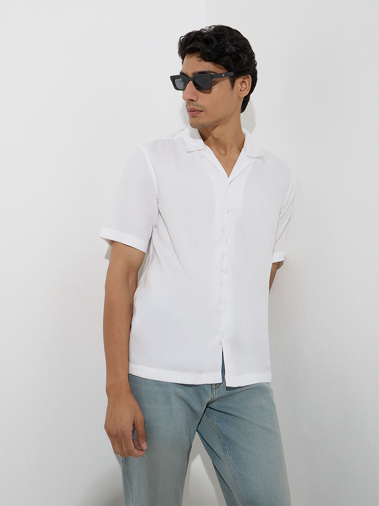 WES Casuals White Solid Relaxed-Fit Shirt - Image 3