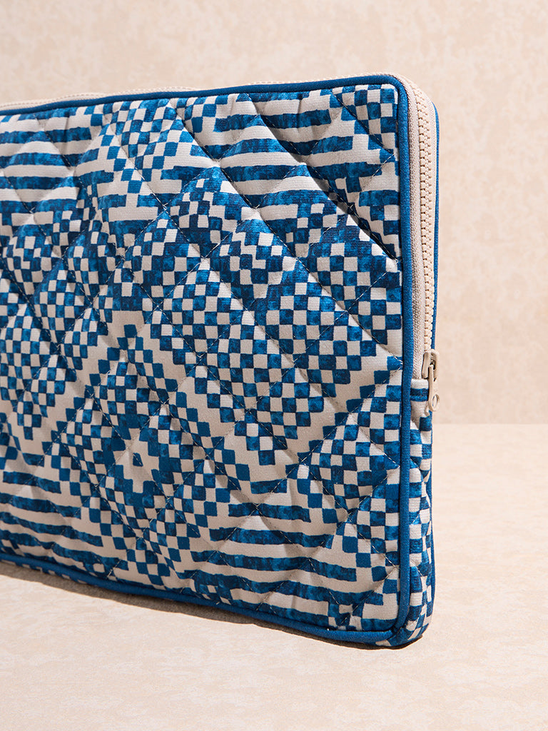 Westside Home Blue Geometric Design Laptop Sleeve - Image 3