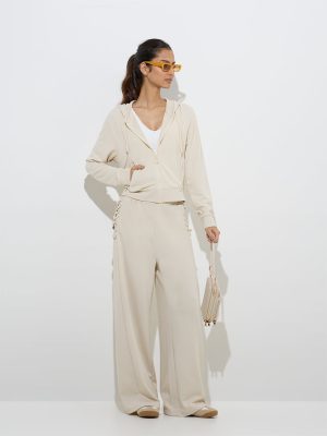 Studiofit Cream Solid Hooded Jacket