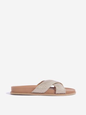 LUNA BLU Light Gold Criss-Cross Strap Sandals