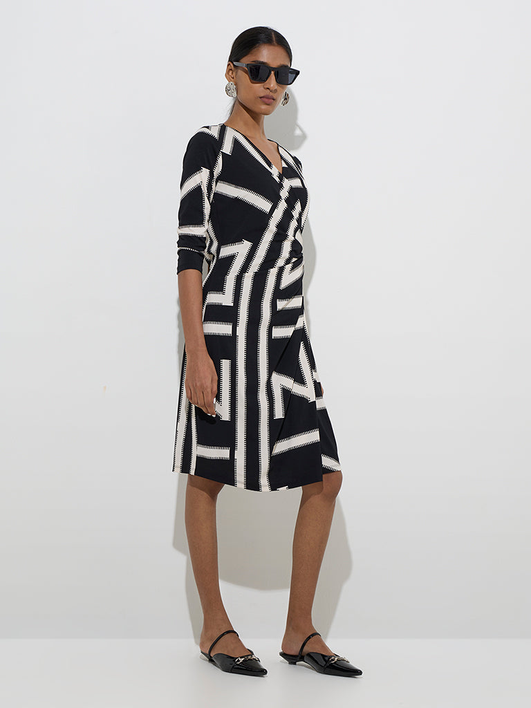 Wardrobe Black Geometric Pattern Wrap-Style Dress