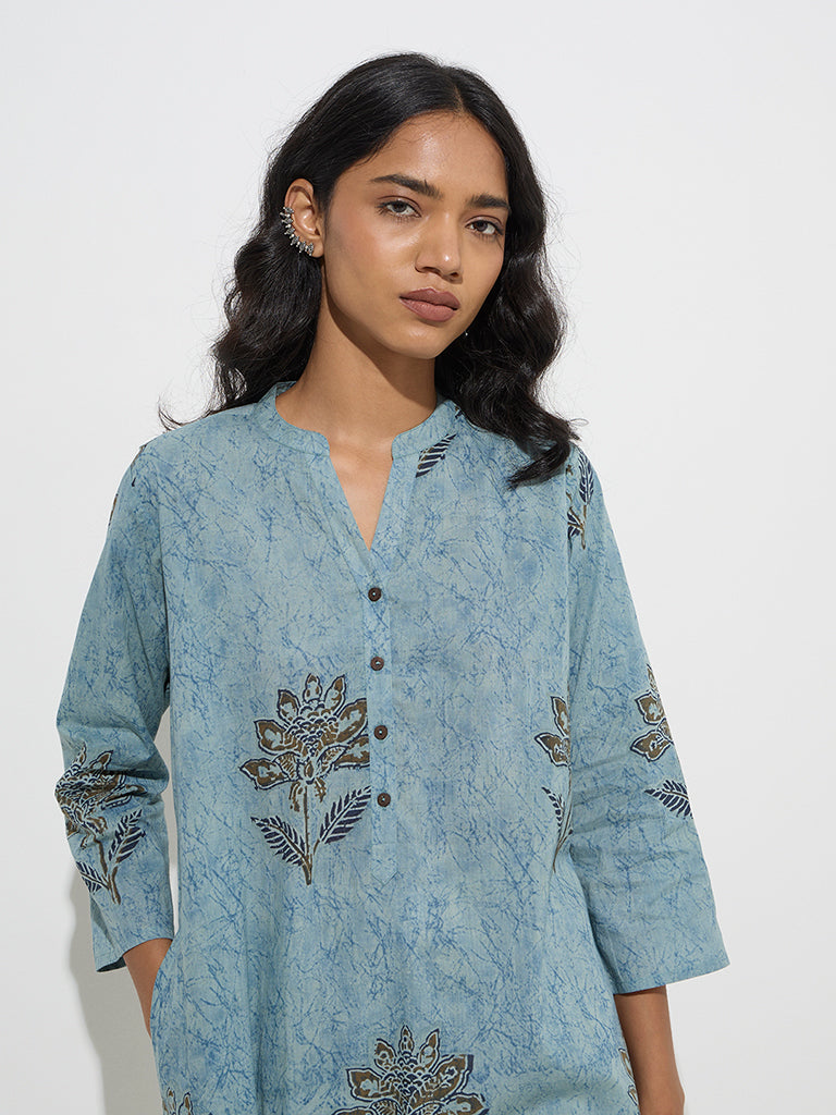 Utsa Blue Floral Design Straight Cotton Kurta - Image 3
