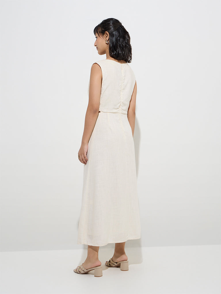 LOV Off-White Cut-Out Detailed A-Line Dress - Image 4