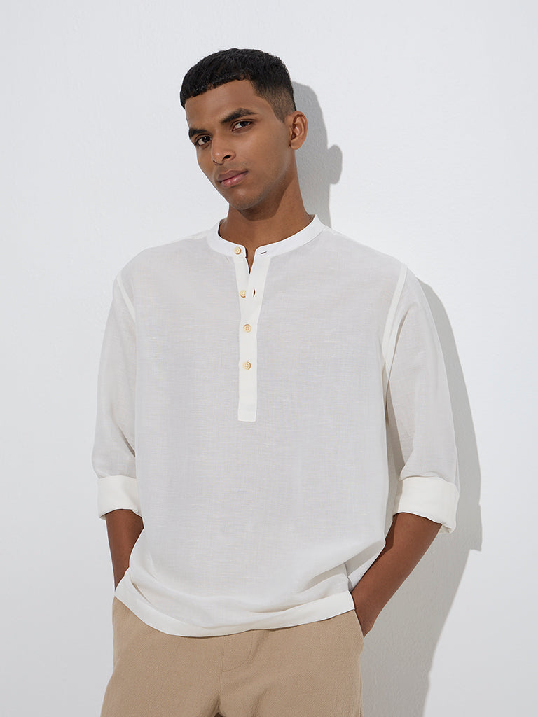 ETA Off-White Solid Relaxed-Fit Shirt - Image 3