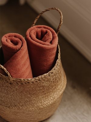 Westside Home Rust Self-Striped Face Towel (Set of 2)
