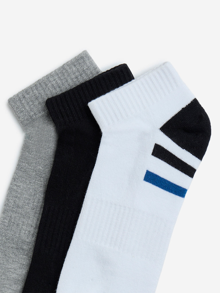 WES Lounge Navy Striped Cotton-Blend Trainer Socks - Pack of 3 - Image 3