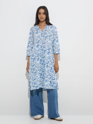 Utsa Blue Floral Pattern Straight Cotton Kurta