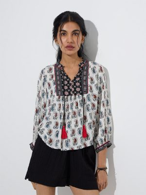 Bombay Paisley White Paisley Printed Cotton Top