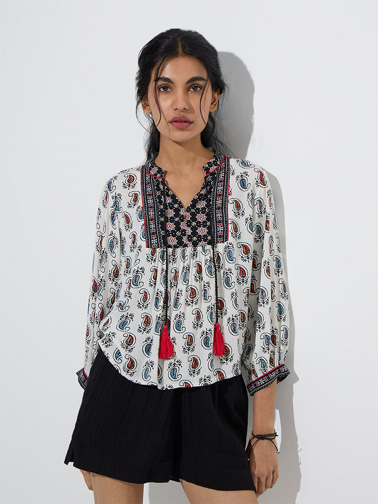 Bombay Paisley White Paisley Printed Cotton Top