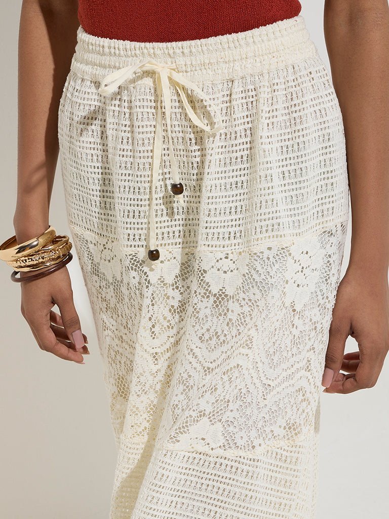 LOV Off-White Lace Detailed High-Rise Cotton Skirt - Image 3