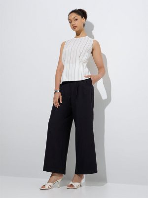 Wardrobe Black Solid High-Rise Trousers