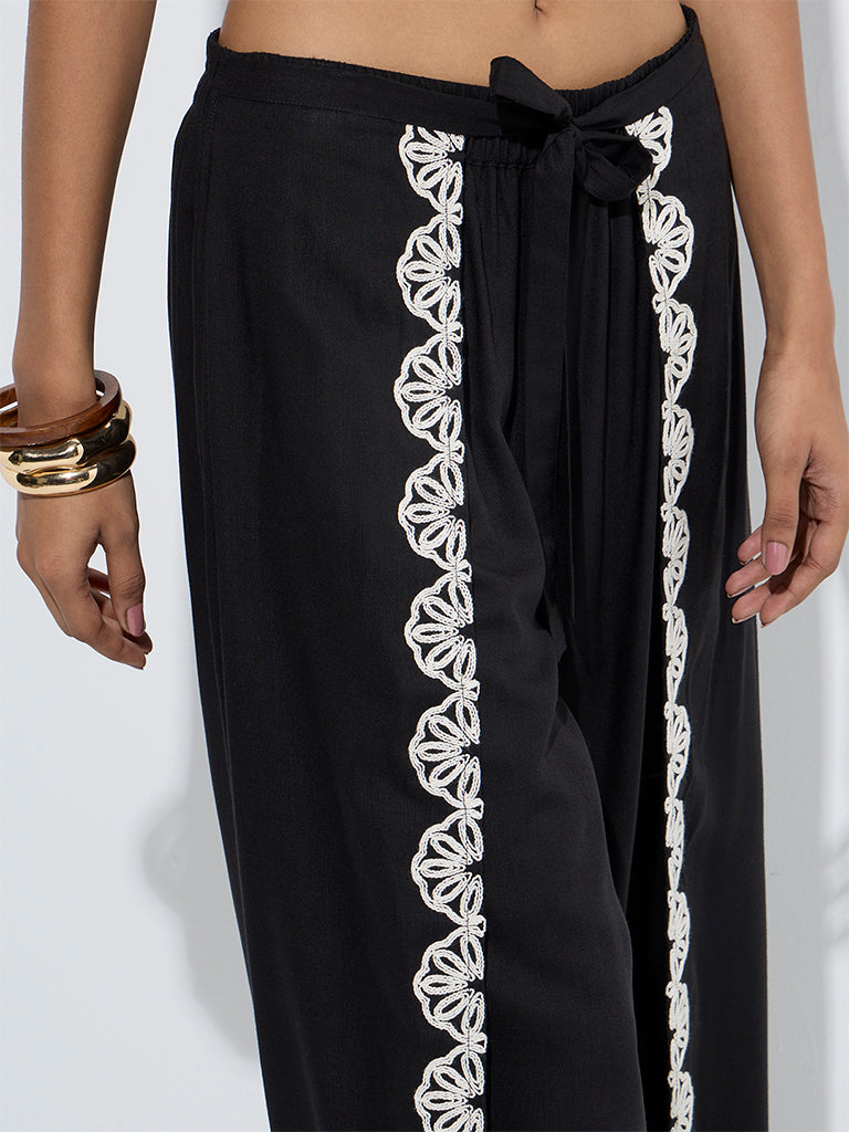 LOV Black Embroidered Mid-Rise Pants - Image 3