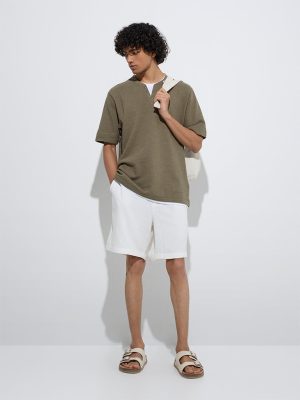 ETA White Solid Relaxed-Fit Mid-Rise Cotton-Blend Shorts