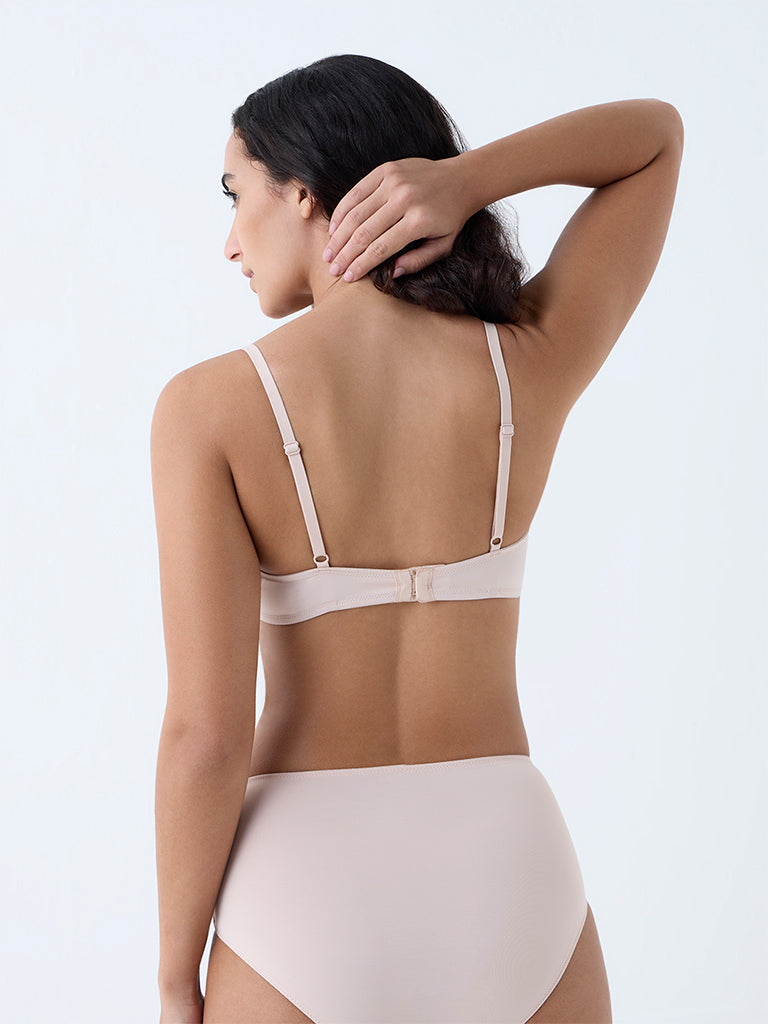 Wunderlove Beige Petal Lace Detailed Padded Bra - Image 4