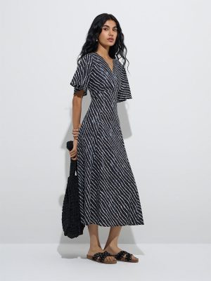 Bombay Paisley Black Printed Cotton A-Line Dress